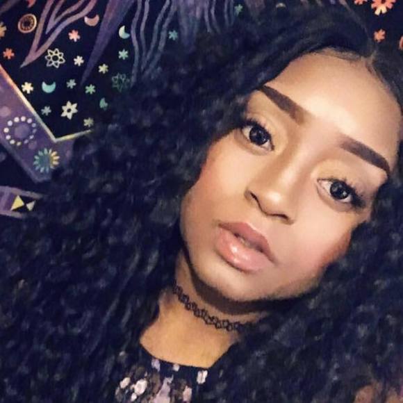 Meet your Posher, Meka - Picture 1 of 1